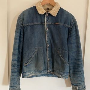 Vintage USA Made distressed Wrangler sherpa lined denim jacket